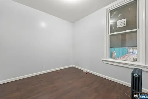 21 Olive Street Paterson NJ 07501