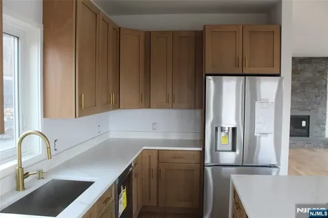 10 Alpine Trail Vernon NJ 07462