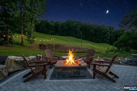 10 Alpine Trail Vernon NJ 07462