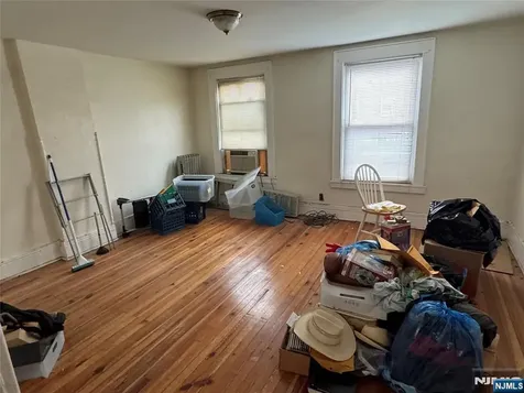 680 1/2 Chestnut Street Kearny NJ 07032