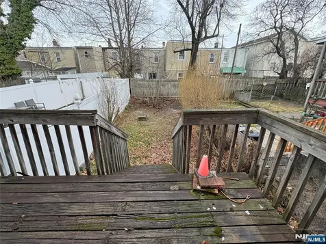 680 1/2 Chestnut Street Kearny NJ 07032