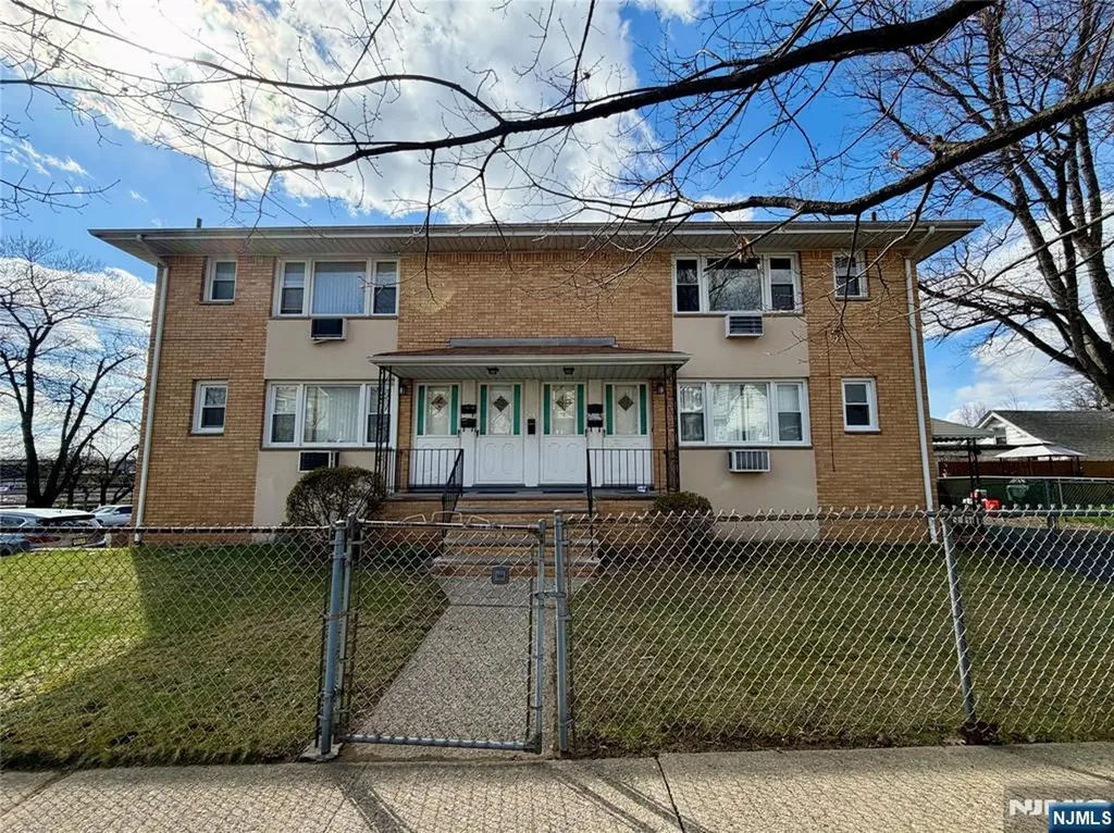 24 5th Street Ridgefield Park NJ 07660