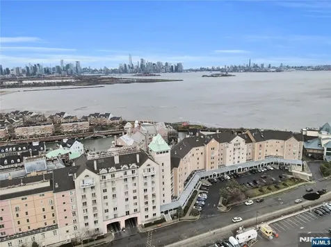 101 Shearwater Court Jersey City NJ 07305
