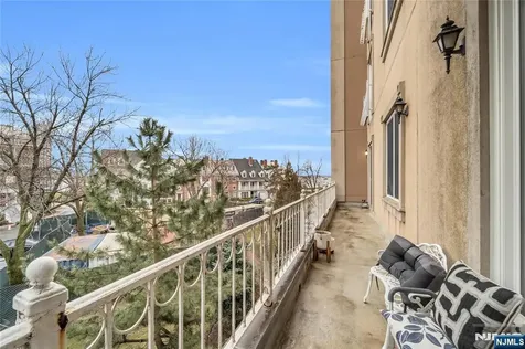 101 Shearwater Court Jersey City NJ 07305