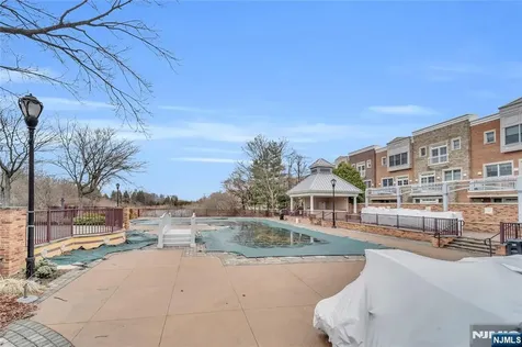 101 Shearwater Court Jersey City NJ 07305