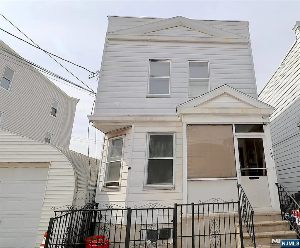 157 Brill Street Newark NJ 07105