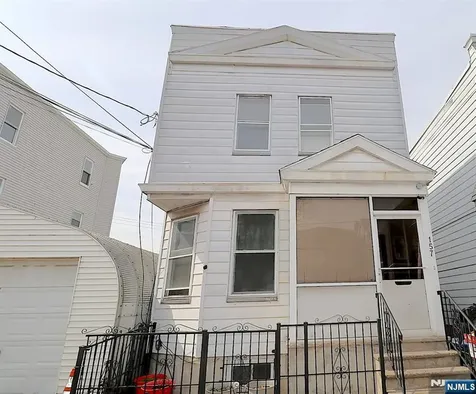 157 Brill Street Newark NJ 07105