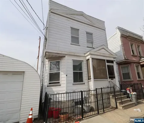 157 Brill Street Newark NJ 07105