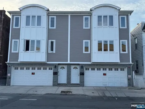 560 11th Street Newark NJ 07107
