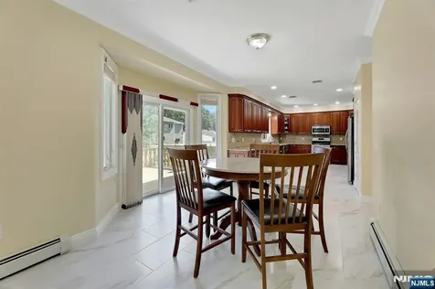 627 Concord Street New Milford NJ 07646