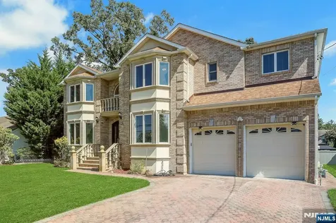 627 Concord Street New Milford NJ 07646