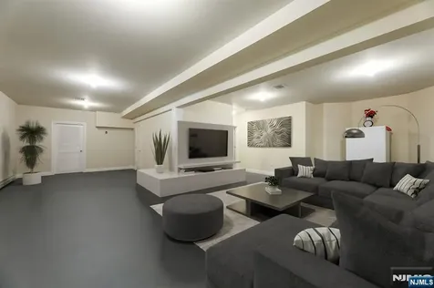 627 Concord Street New Milford NJ 07646