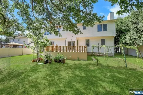 627 Concord Street New Milford NJ 07646