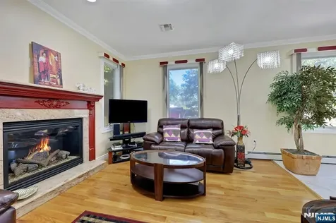627 Concord Street New Milford NJ 07646