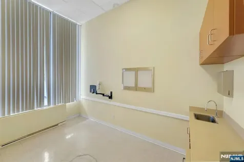 1530 Palisades Avenue Fort Lee NJ 07024