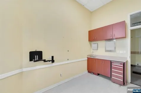 1530 Palisades Avenue Fort Lee NJ 07024