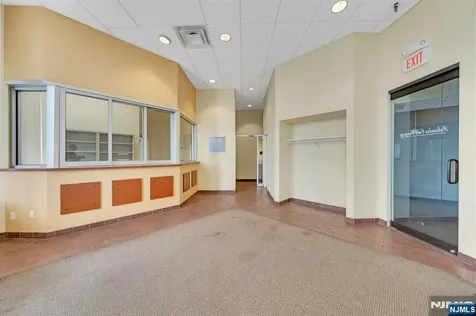 1530 Palisades Avenue Fort Lee NJ 07024