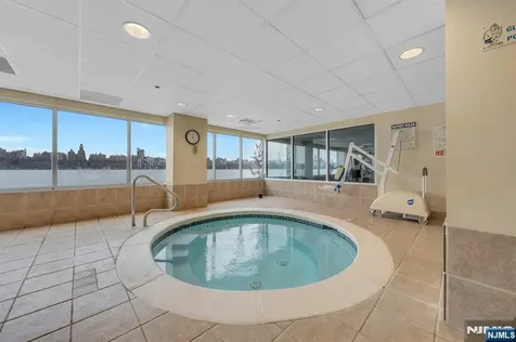 118 The Promenade Edgewater NJ 07020