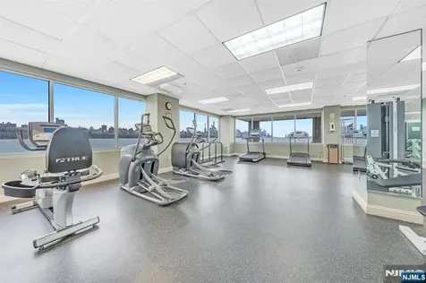 118 The Promenade Edgewater NJ 07020