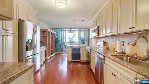 250 Gorge Road Cliffside Park NJ 07010