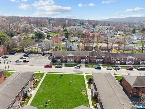 6 Colonial Drive Little Falls NJ 07424