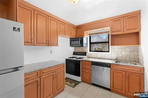 6 Colonial Drive Little Falls NJ 07424