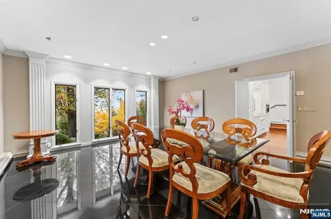 8 Stanton Road Tenafly NJ 07670