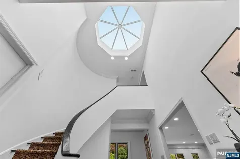 8 Stanton Road Tenafly NJ 07670
