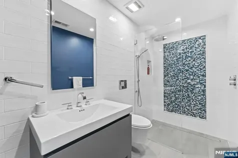 8 Stanton Road Tenafly NJ 07670