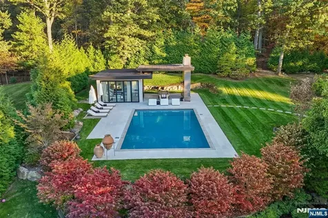 8 Stanton Road Tenafly NJ 07670