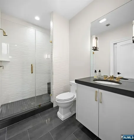 111 Demarest Avenue Englewood Cliffs NJ 07632