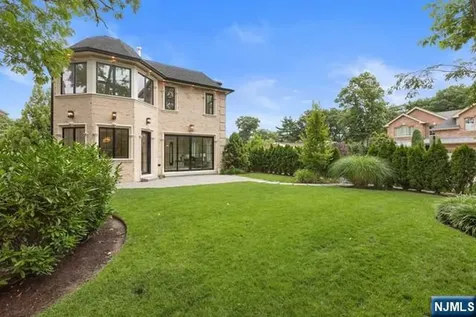 111 Demarest Avenue Englewood Cliffs NJ 07632