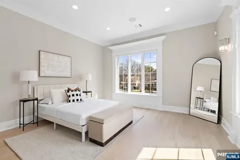 111 Demarest Avenue Englewood Cliffs NJ 07632