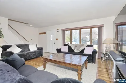 383 Congress Street New Milford NJ 07646