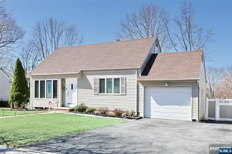 383 Congress Street New Milford NJ 07646