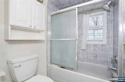 383 Congress Street New Milford NJ 07646