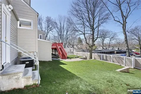 383 Congress Street New Milford NJ 07646