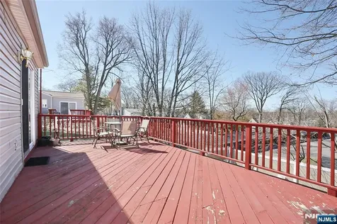 383 Congress Street New Milford NJ 07646
