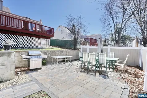 383 Congress Street New Milford NJ 07646