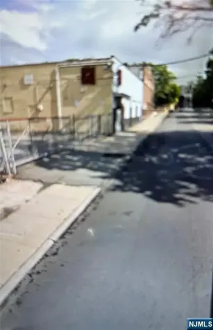 154 Eastern Parkway Irvington NJ 07111