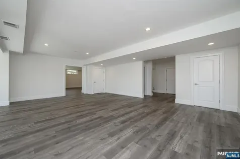 47 Wilson Avenue Woodland Park NJ 07424
