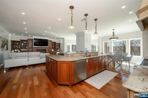 47 Wilson Avenue Woodland Park NJ 07424