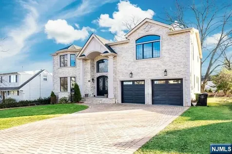 160 Lawrence Drive Paramus NJ 07652