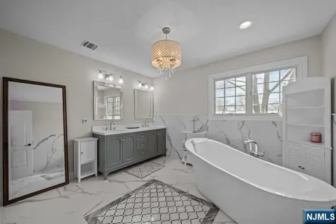 160 Lawrence Drive Paramus NJ 07652