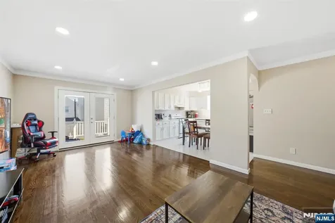 56 Lentz Avenue Newark NJ 07105