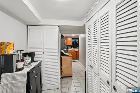185 Trenton Avenue Paterson NJ 07503