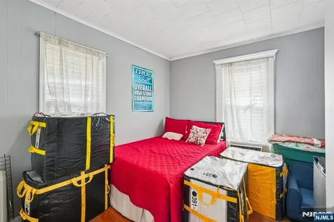 185 Trenton Avenue Paterson NJ 07503