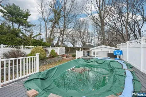 185 Trenton Avenue Paterson NJ 07503