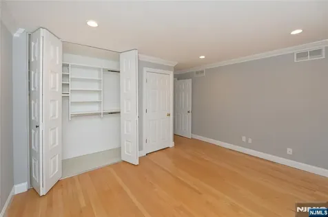 21-31 Ridge Road Ridgewood NJ 07450