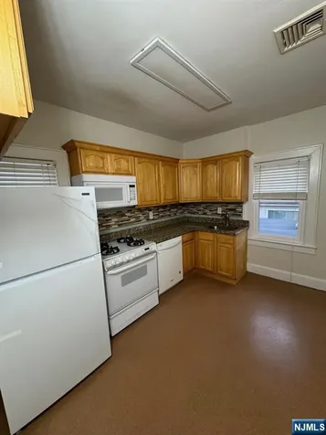 365 Commercial Avenue Cliffside Park NJ 07010